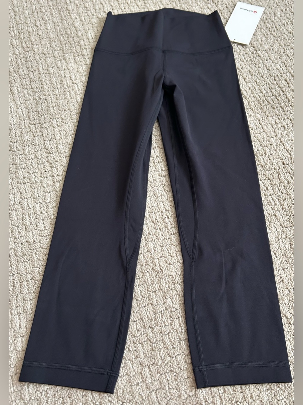 Lululemon Alignment HR Crop 21” NWT 4 $88